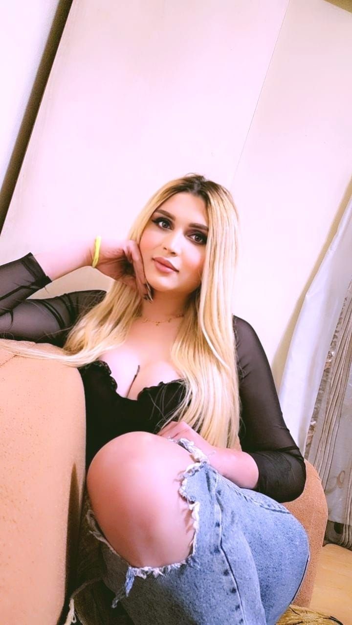 Geceleri Donsuz Yatan İzmit Escort