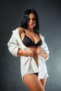 Karamürsel Escort Hayrünnisa Tesettürlü İri Sert Memeli Seksi Esmer