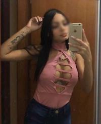 Kocaeli Escort Lalehan Kendi Lüks Evinde Görüşüyor