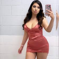 Zengin Koca Arayan Körfez Escort Bayan Buket